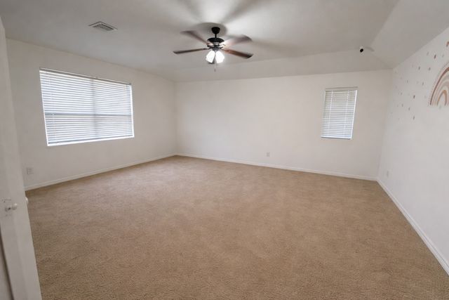 7704 Danuers Lane, Arlington, TX 76002