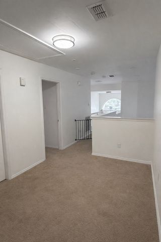 7704 Danuers Lane, Arlington, TX 76002