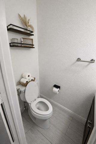 7704 Danuers Lane, Arlington, TX 76002