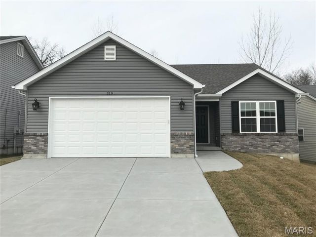 1640 Flagstaff Dr, Festus, MO 63028