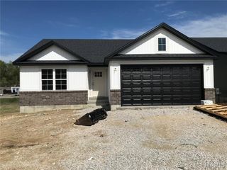 1640 Flagstaff Dr, Festus, MO 63028