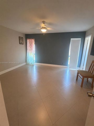 1534 SW 22nd Way, Deerfield Beach, FL 33442