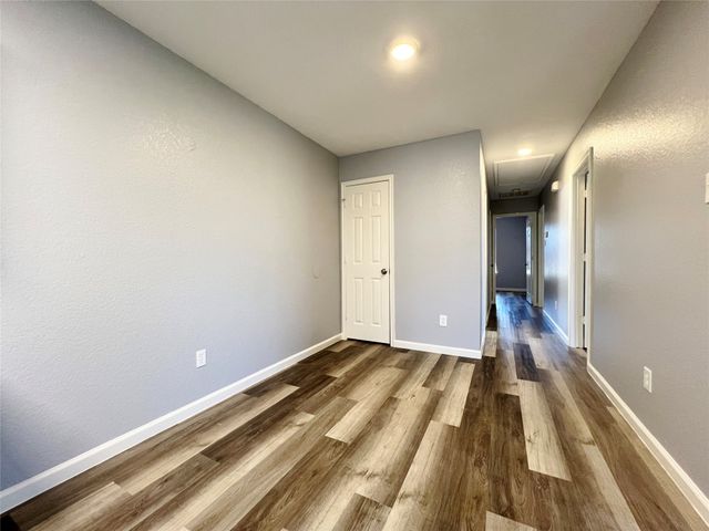 1008 S Retta Street, Fort Worth, TX 76111