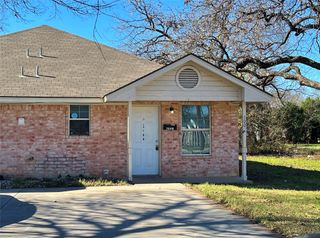 1008 S Retta Street, Fort Worth, TX 76111