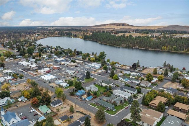 118 W Miller St, Medical Lake, WA 99022