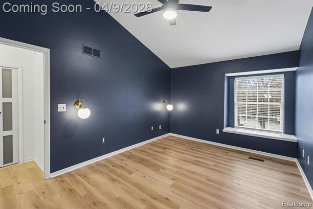 858 Whisperwood Trail, Fenton, MI 48430