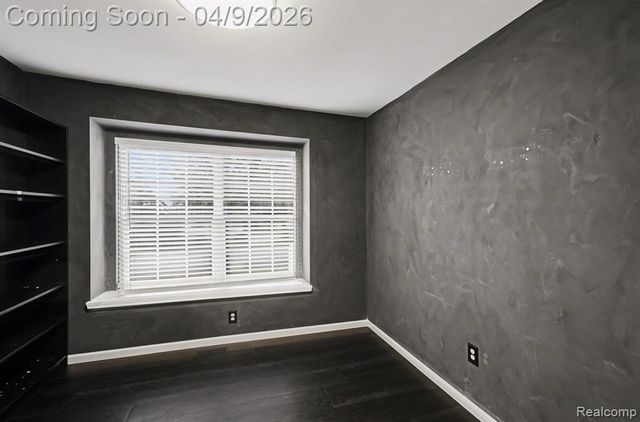 858 Whisperwood Trail, Fenton, MI 48430