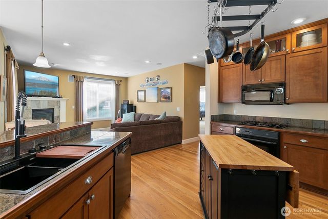 6301 122nd St Ct E, Puyallup, WA 98373
