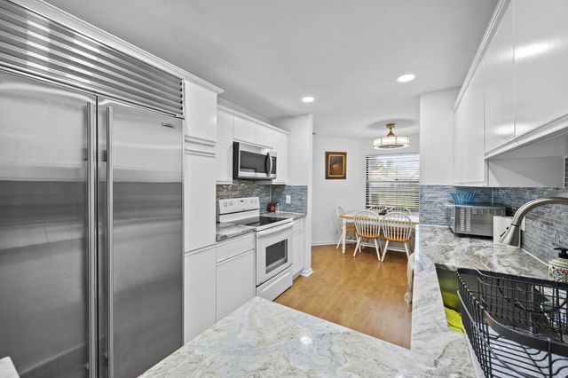 1519 Woodbridge Lakes Circle, West Palm Beach, FL 33406