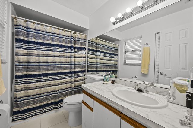 1519 Woodbridge Lakes Circle, West Palm Beach, FL 33406