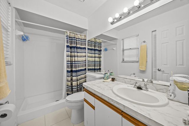 1519 Woodbridge Lakes Circle, West Palm Beach, FL 33406