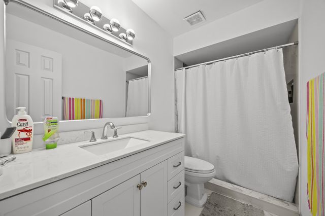 1519 Woodbridge Lakes Circle, West Palm Beach, FL 33406