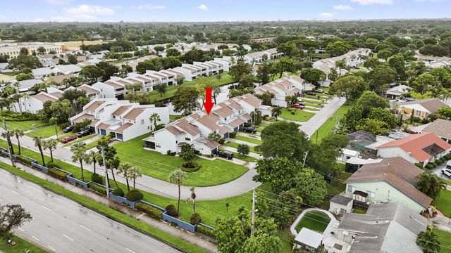 1519 Woodbridge Lakes Circle, West Palm Beach, FL 33406