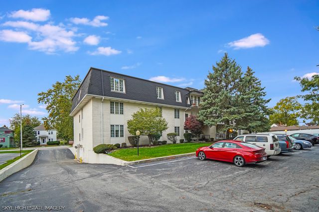 18315 Burnham Avenue 204, Lansing, IL 60438