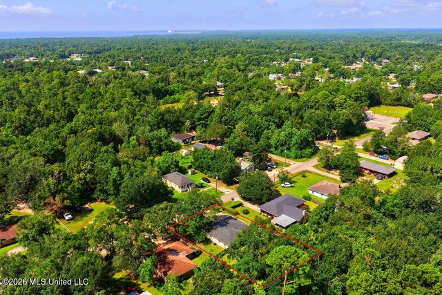 610 Herlihy Street, Waveland, MS 39576