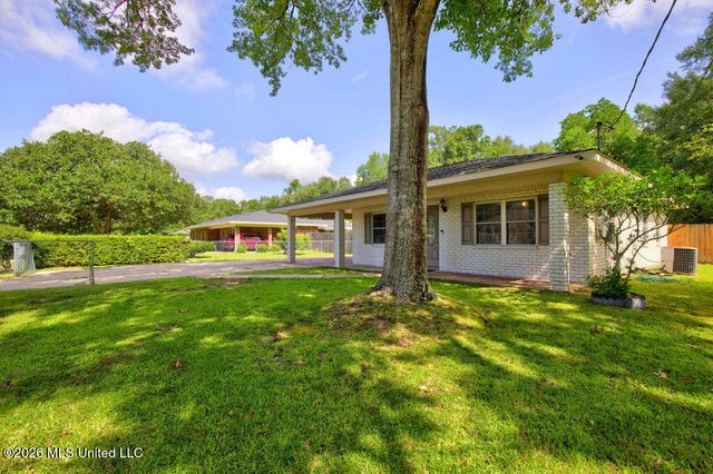 610 Herlihy Street, Waveland, MS 39576