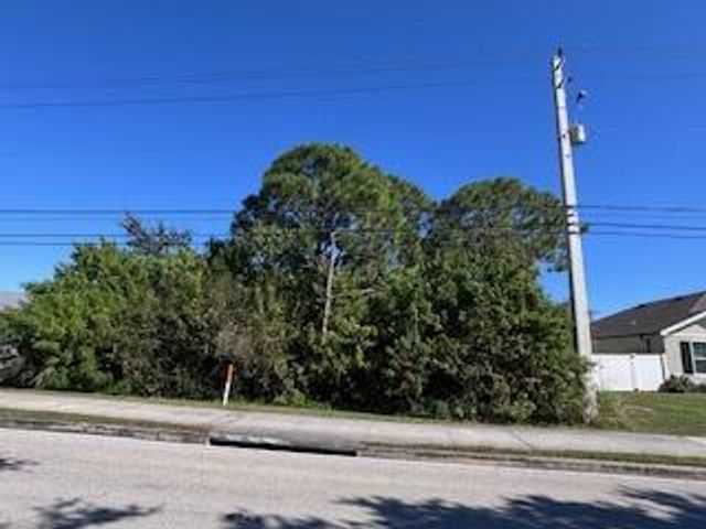 2249 SE Lennard Road, Port St Lucie, FL 34952