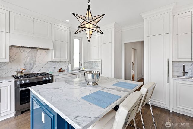 511 N E Street, Tacoma, WA 98403