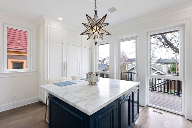 511 N E Street, Tacoma, WA 98403