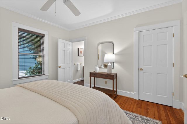 910 Oakland Avenue, Durham, NC 27705