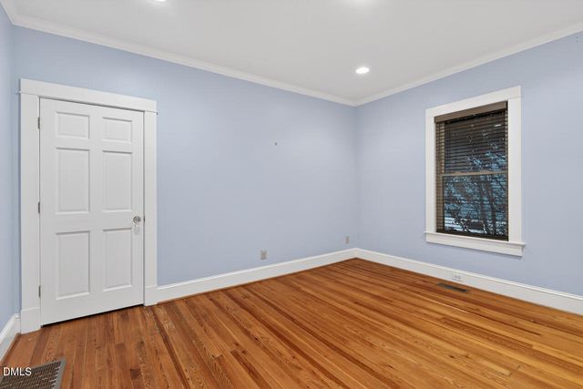 910 Oakland Avenue, Durham, NC 27705