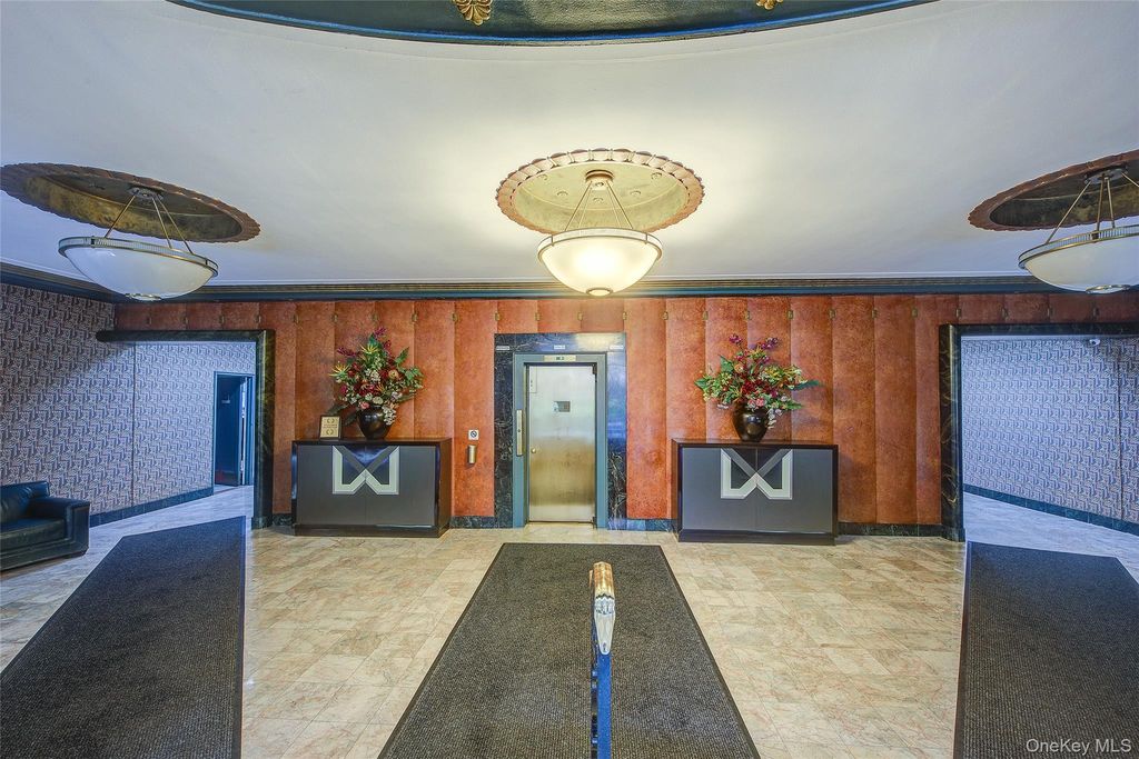 69-10 Yellowstone Boulevard 207, Forest Hills, NY 11375 — photo 5