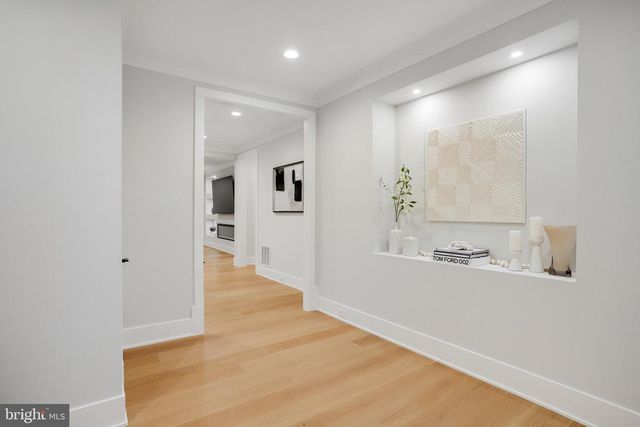 9341 CHESTNUT KNOLLS DR, Fairfax, VA 22032