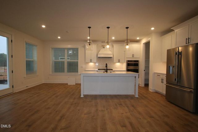 2492 Vetrina Way, Apex, NC 27502