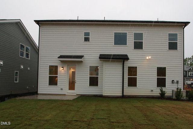 2492 Vetrina Way, Apex, NC 27502