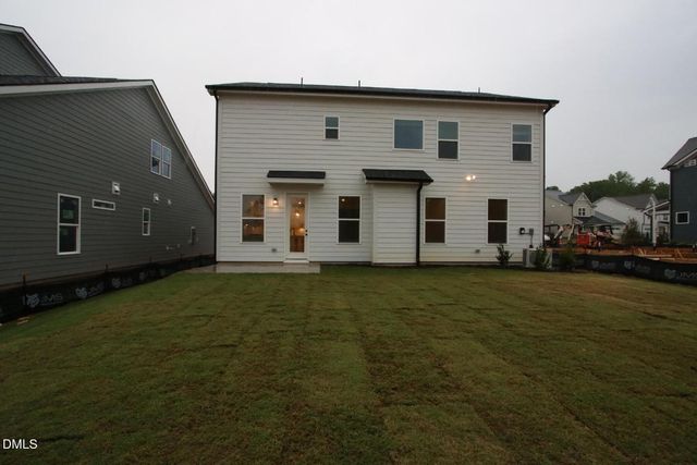 2492 Vetrina Way, Apex, NC 27502