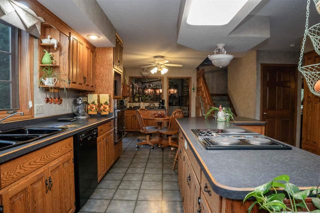 2180 BLUEJAY LANE, Kronenwetter, WI 54476