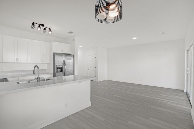 1255 NW 27th Avenue, Pompano Beach, FL 33069