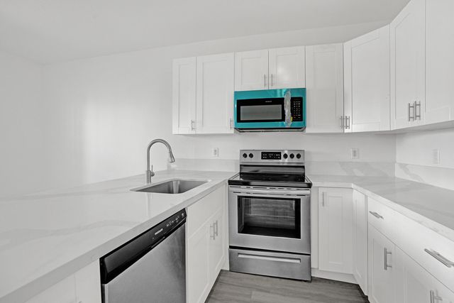 1255 NW 27th Avenue, Pompano Beach, FL 33069