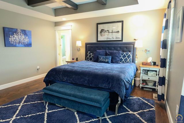 2701 Twin Lakes Dr, Emporia, KS 66801