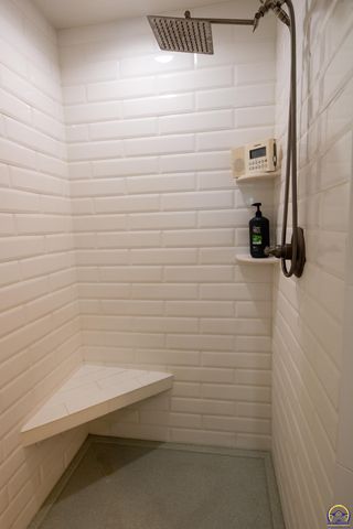 2701 Twin Lakes Dr, Emporia, KS 66801