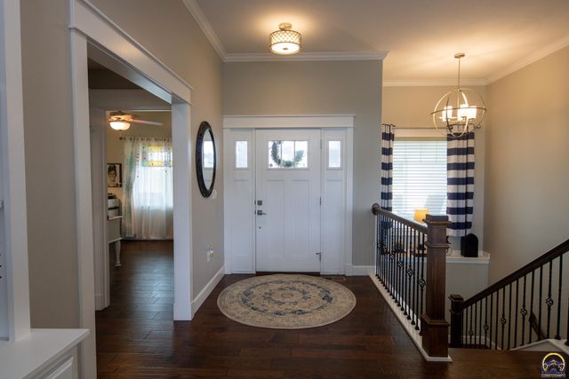 2701 Twin Lakes Dr, Emporia, KS 66801