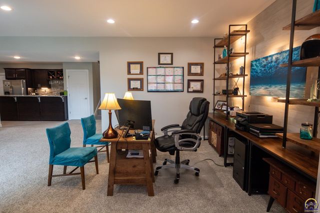 2701 Twin Lakes Dr, Emporia, KS 66801