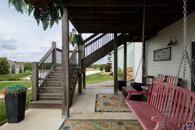 2701 Twin Lakes Dr, Emporia, KS 66801