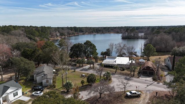 323 Knott Drive, Eutawville, SC 29048