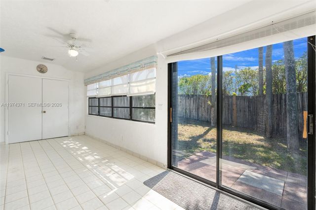 1064 E Lakes Dr, Deerfield Beach, FL 33064