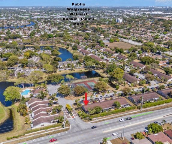 1064 E Lakes Dr, Deerfield Beach, FL 33064