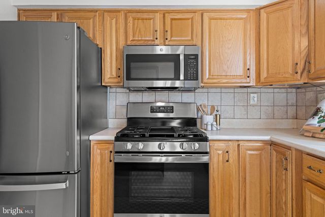 231 SUMAC ST, Philadelphia, PA 19128