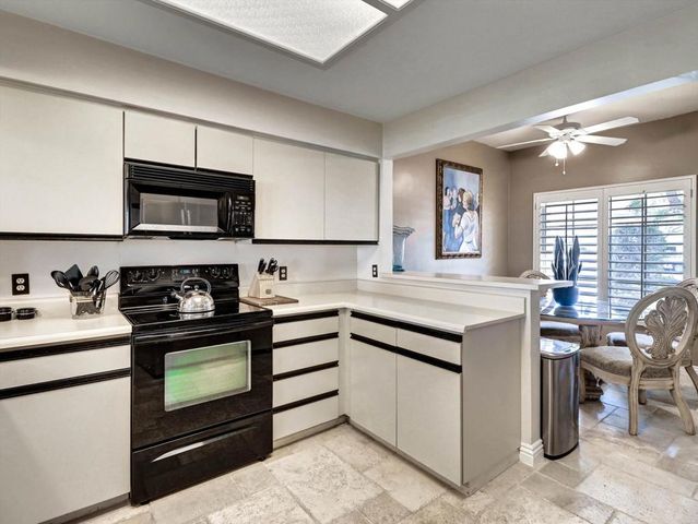 458 Evergreen Ash, Palm Desert, CA 92211