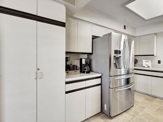 458 Evergreen Ash, Palm Desert, CA 92211