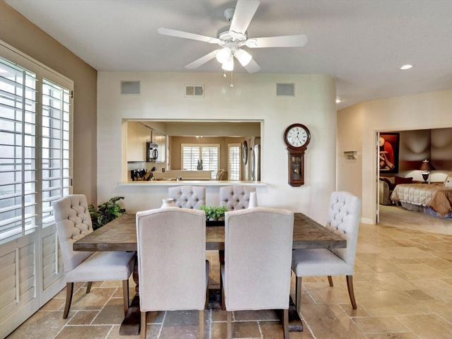 458 Evergreen Ash, Palm Desert, CA 92211
