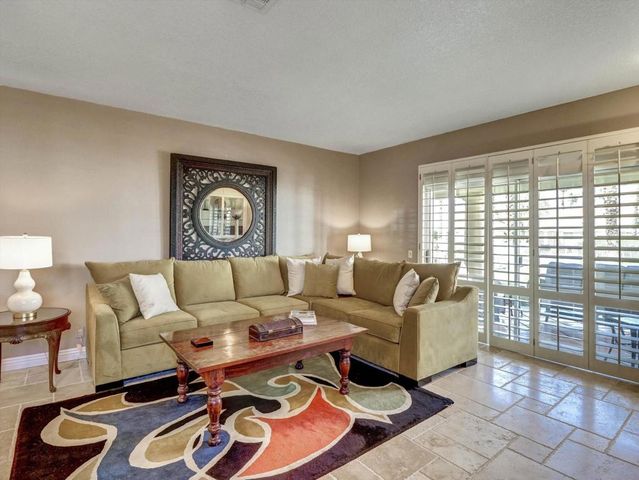 458 Evergreen Ash, Palm Desert, CA 92211