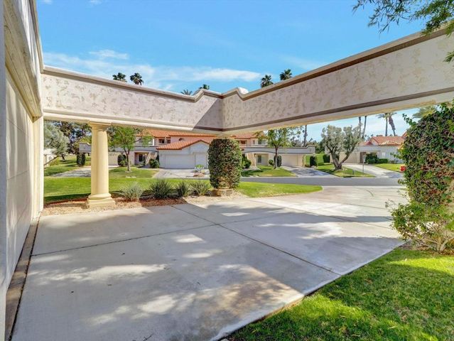 458 Evergreen Ash, Palm Desert, CA 92211