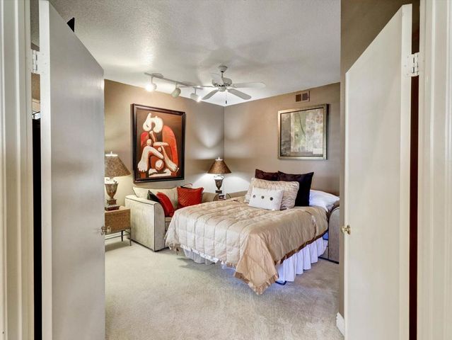 458 Evergreen Ash, Palm Desert, CA 92211