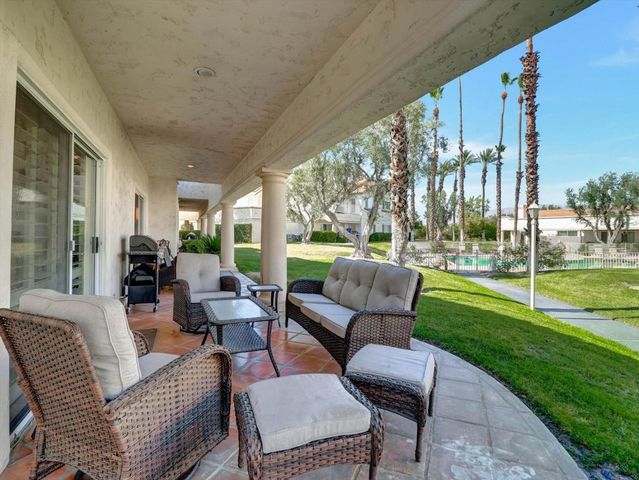 458 Evergreen Ash, Palm Desert, CA 92211