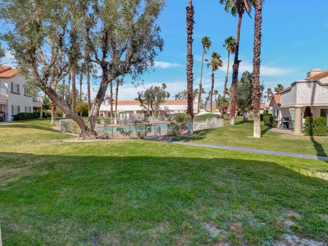 458 Evergreen Ash, Palm Desert, CA 92211